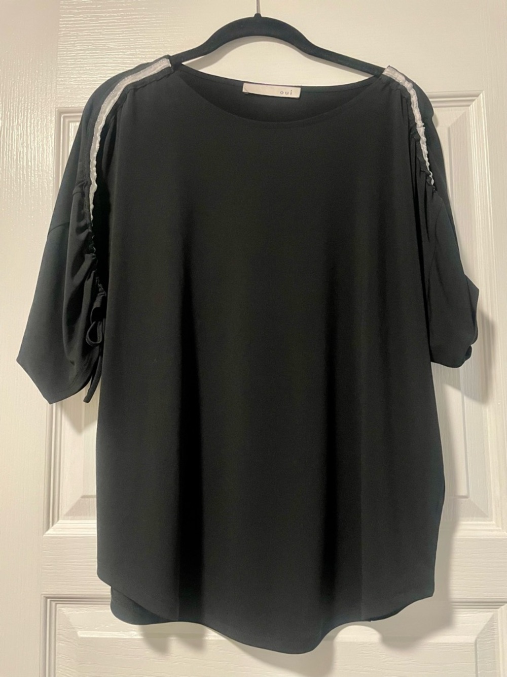 Oui Black Short-Sleeve Top with Silver Shoulder Trim, Size Medium